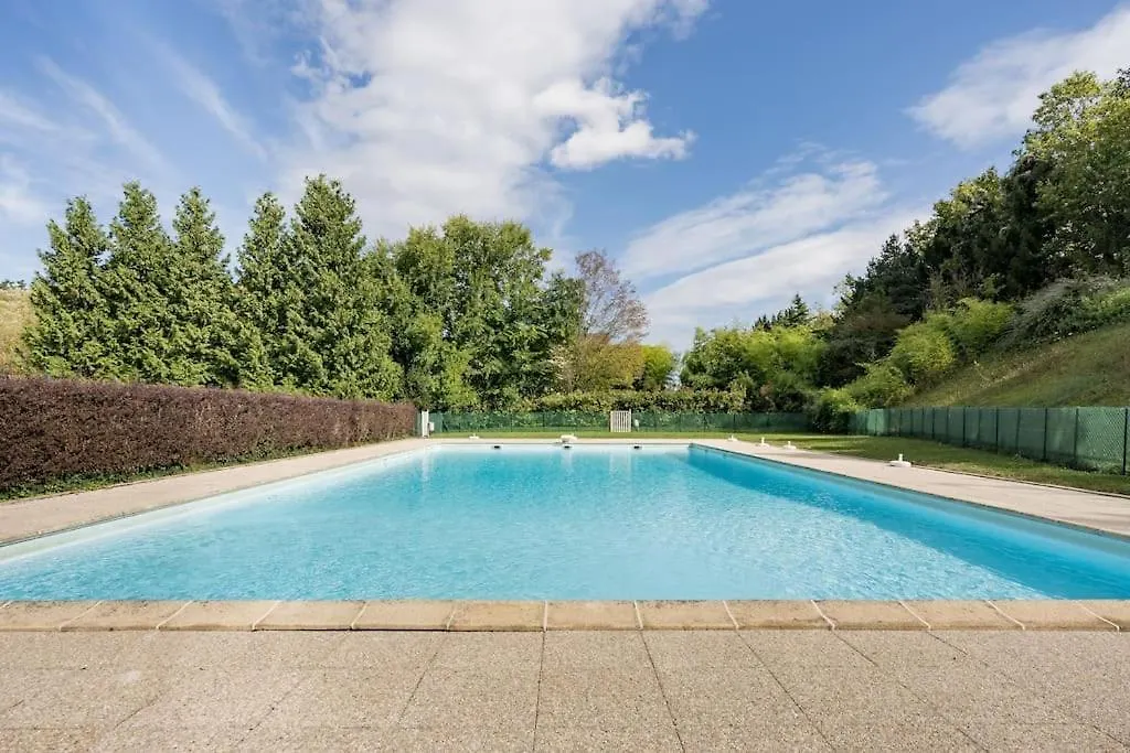 Apartment Cyclades Superbe Appartement Avec Piscine Et Terrain Tennis Saint-Julien-en-Genevois